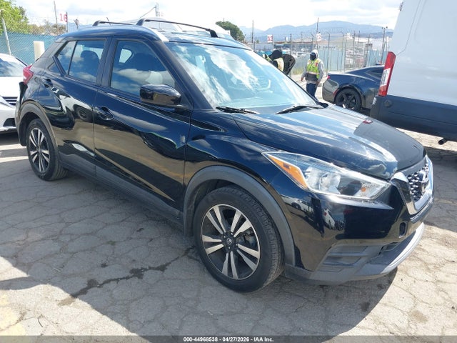 Salvage Nissan Kicks Image