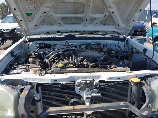 Nissan Frontier Xe-v6