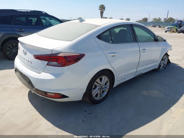 Hyundai ELANTRA Sel