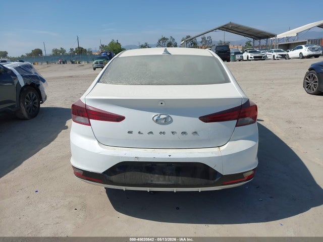 Hyundai ELANTRA Sel