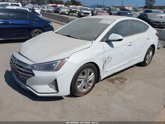 Hyundai ELANTRA Sel