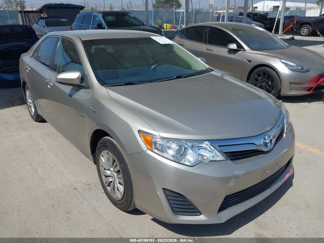 Salvage Toyota Camry Image