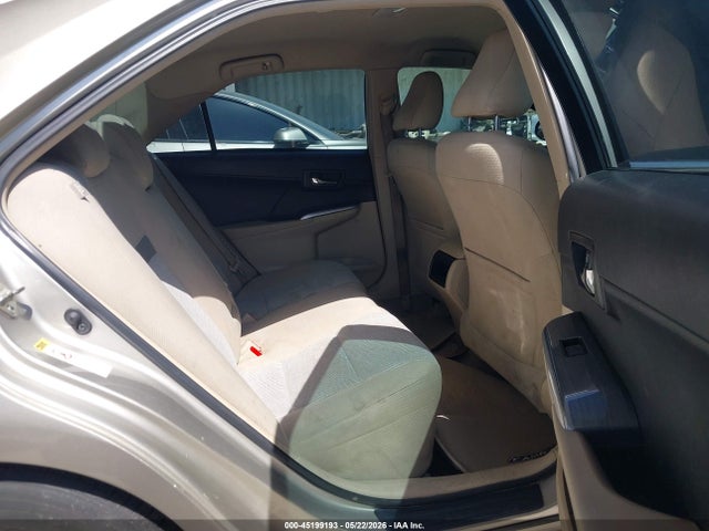 Toyota Camry Le