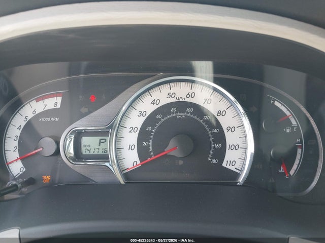 Toyota Sienna Se 8 Passenger
