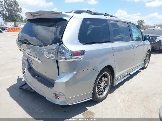 Toyota Sienna Se 8 Passenger