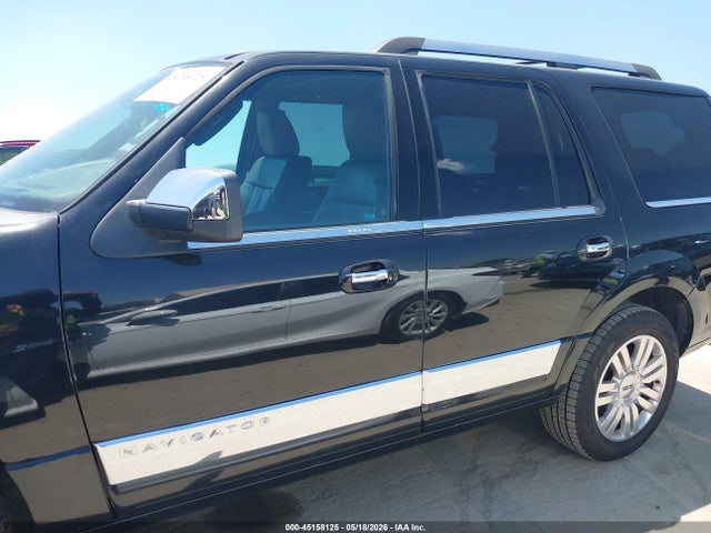 Lincoln Navigator
