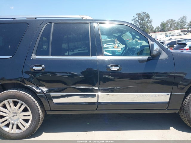 Lincoln Navigator