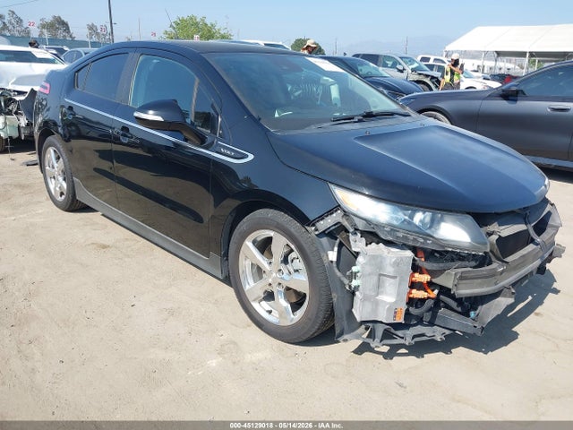 Salvage Chevrolet Volt Image