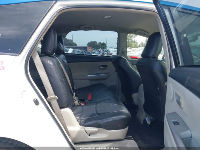 Toyota Prius v Two