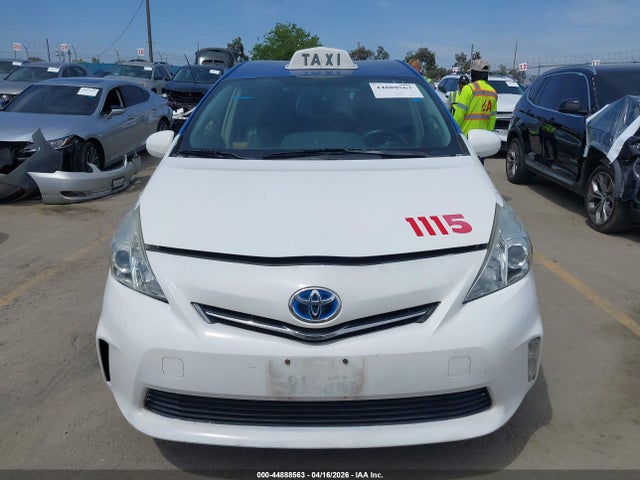 Toyota Prius v Two