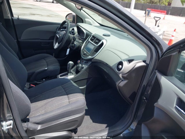 Chevrolet Sonic Lt Auto