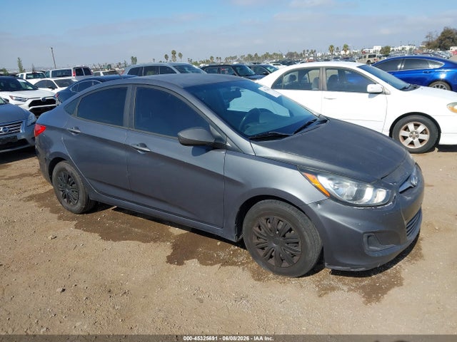 Salvage Hyundai ACCENT Image