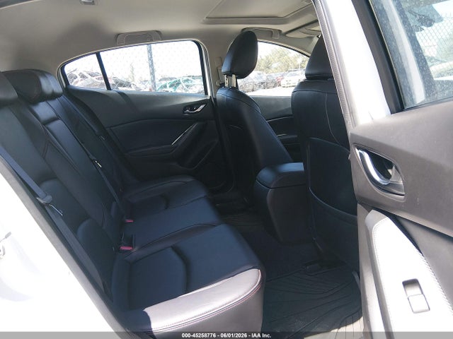 Mazda Mazda3 S Touring