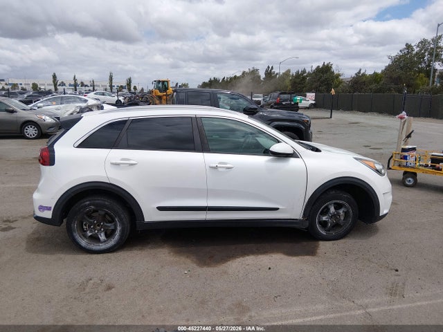 Kia Niro Lx