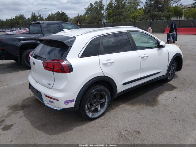 Kia Niro Lx