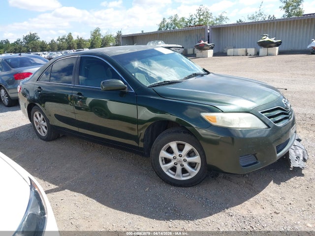 Salvage Toyota Camry Image