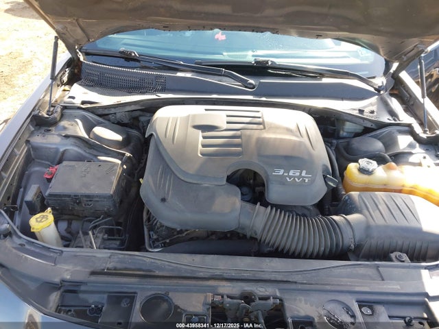 Chrysler 300c Awd