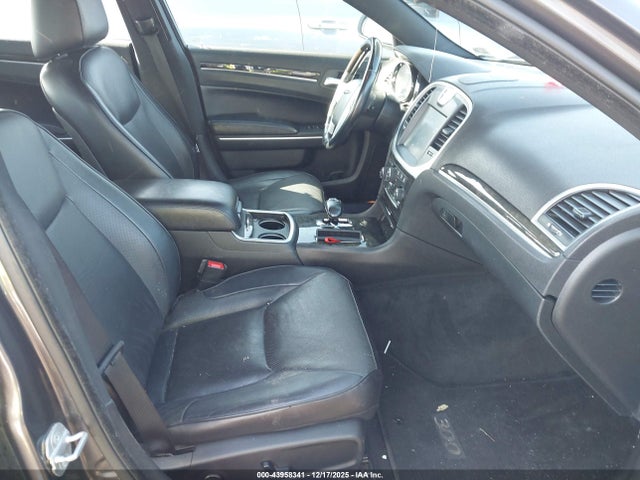 Chrysler 300c Awd