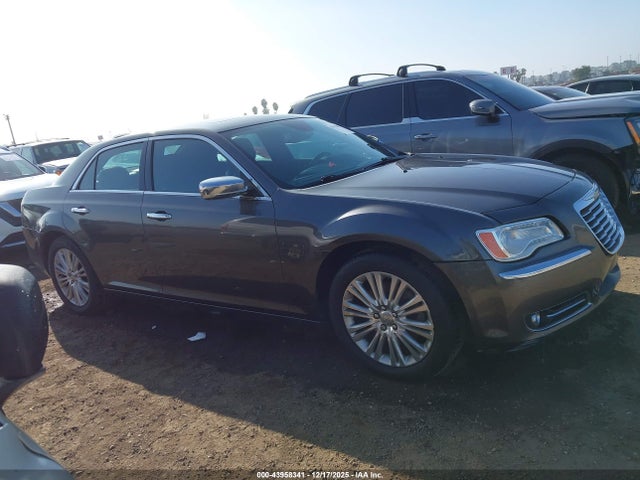 Chrysler 300c Awd