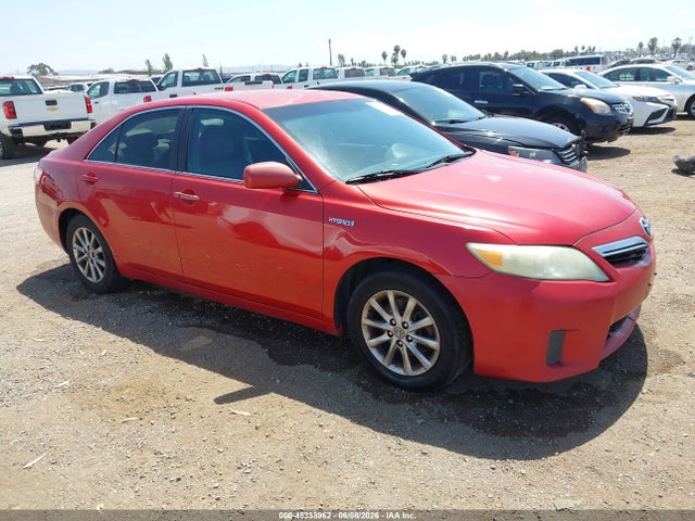 Salvage Toyota Camry Image