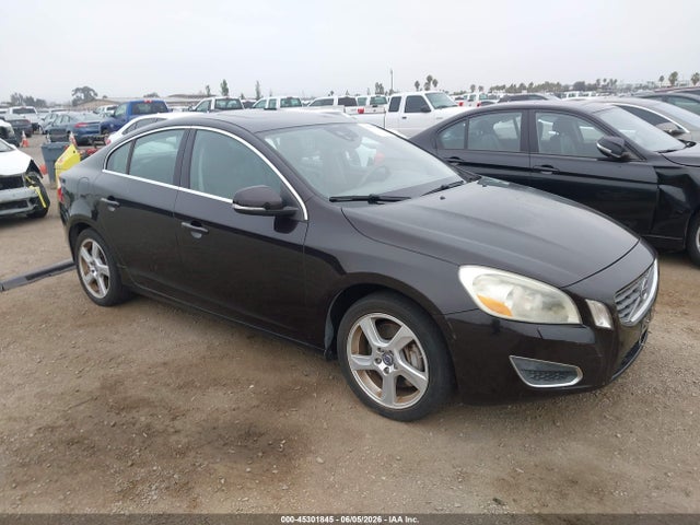 Salvage Volvo S60 Image