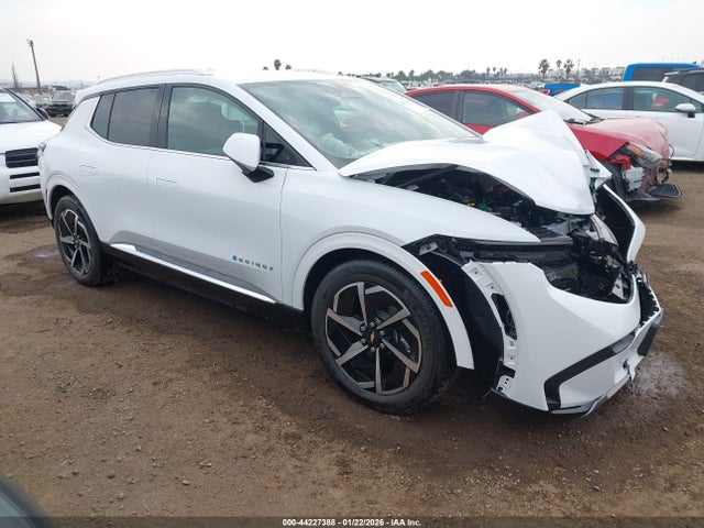 Salvage Chevrolet Equinox Image