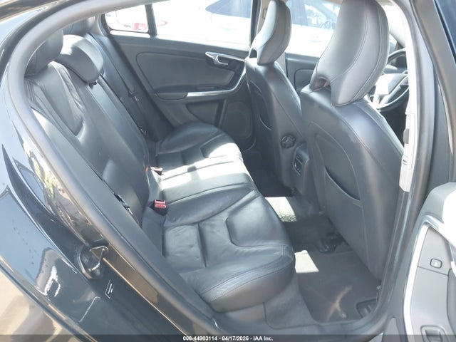 Volvo S60 T5 Platinum
