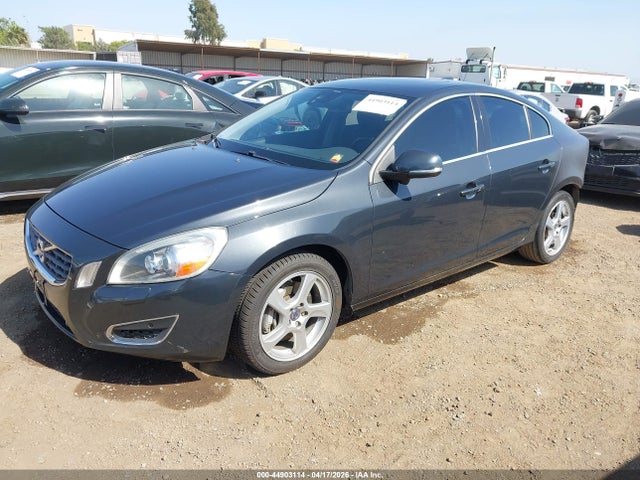 Volvo S60 T5 Platinum