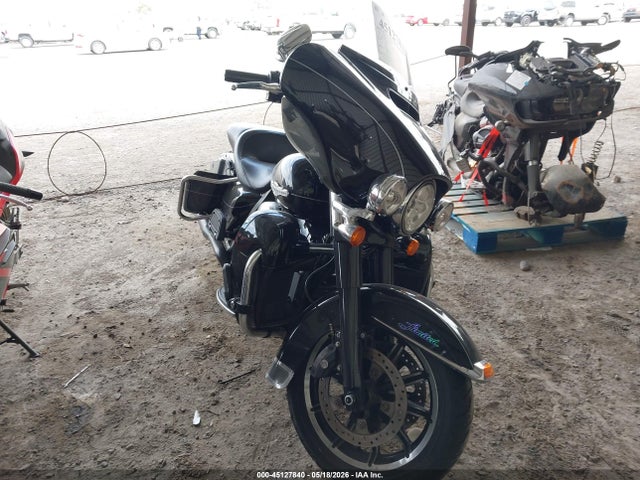Salvage Harley-Davidson Flhtk Image