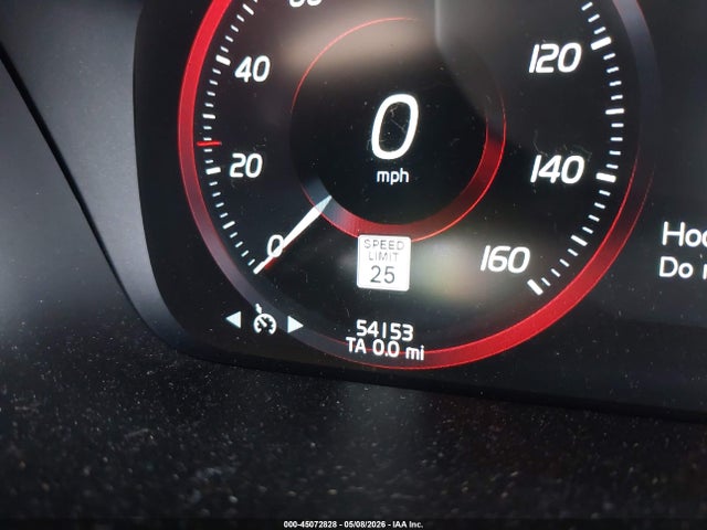 Volvo V60 Cross Country T5