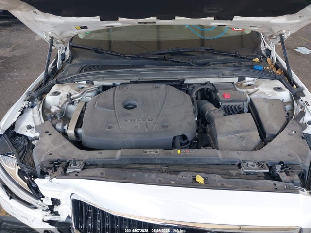 Volvo V60 Cross Country T5