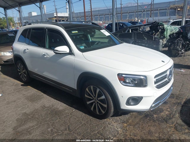 Salvage Mercedes-Benz GLB Image