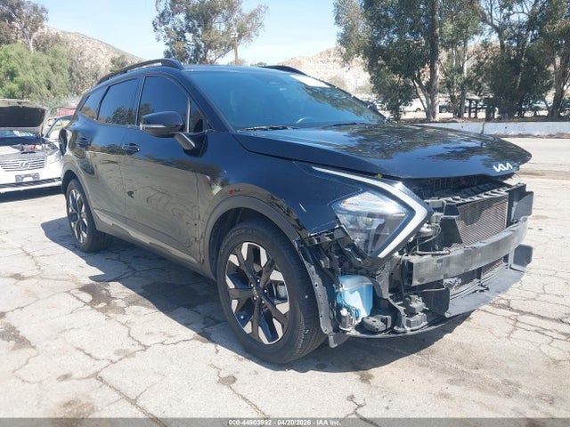 Salvage Kia Sportage Image