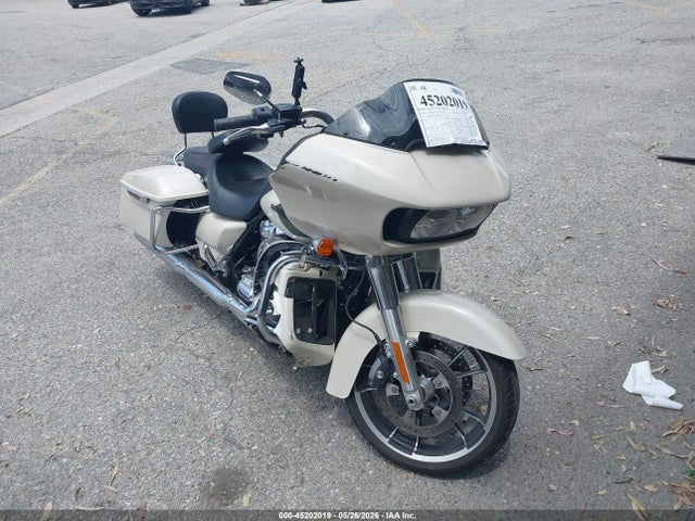 Salvage Harley-Davidson Fltrx Image