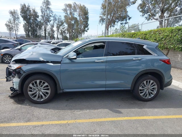 INFINITI Qx Luxe Awd