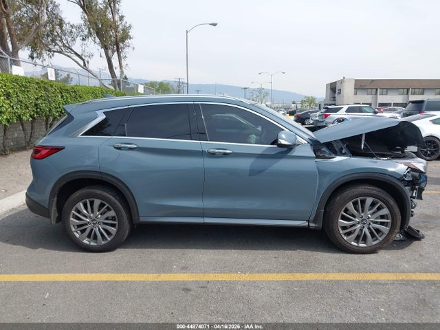 INFINITI Qx Luxe Awd