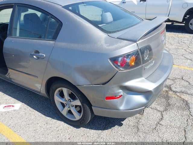 Mazda Mazda3 S