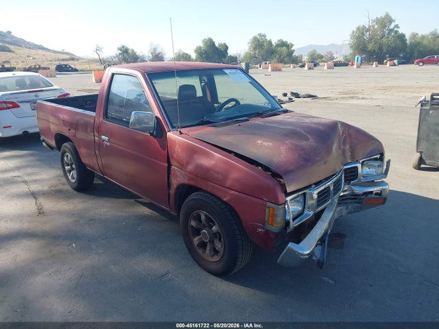 Salvage Nissan 4x2 Truck Image
