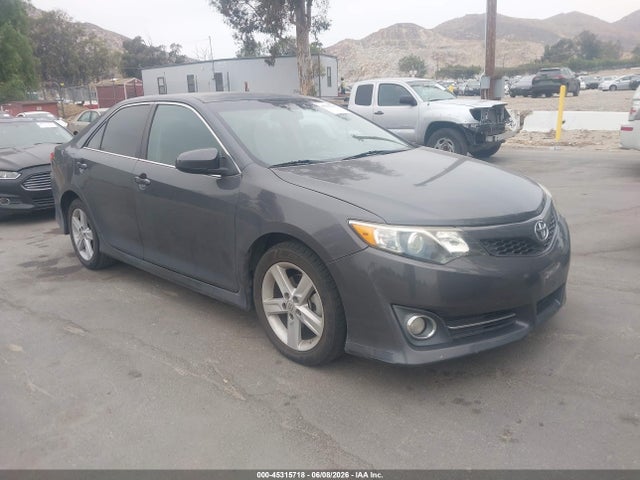 Salvage Toyota Camry Image