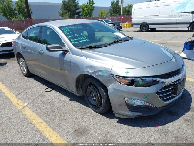 Salvage Chevrolet Malibu Image