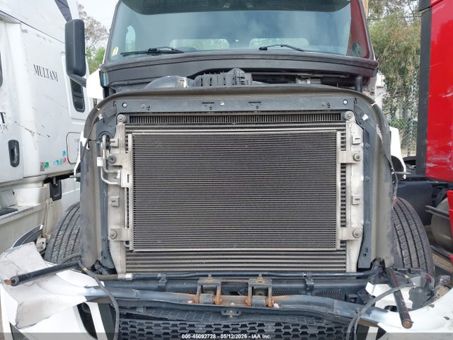 Freightliner New Cascadia 116