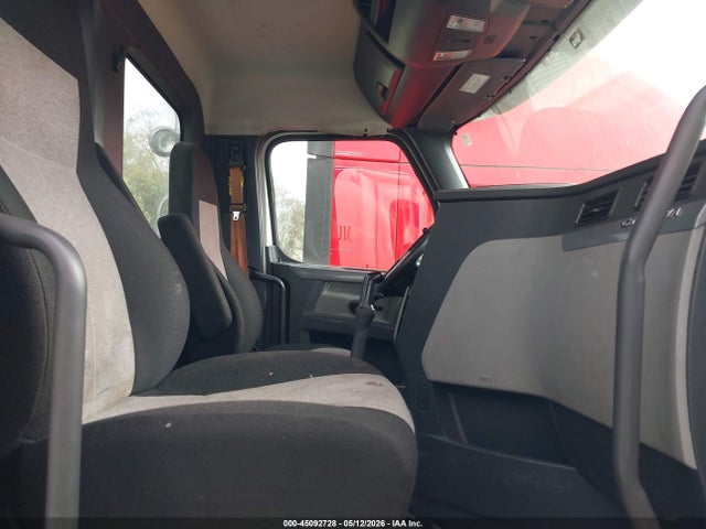Freightliner New Cascadia 116