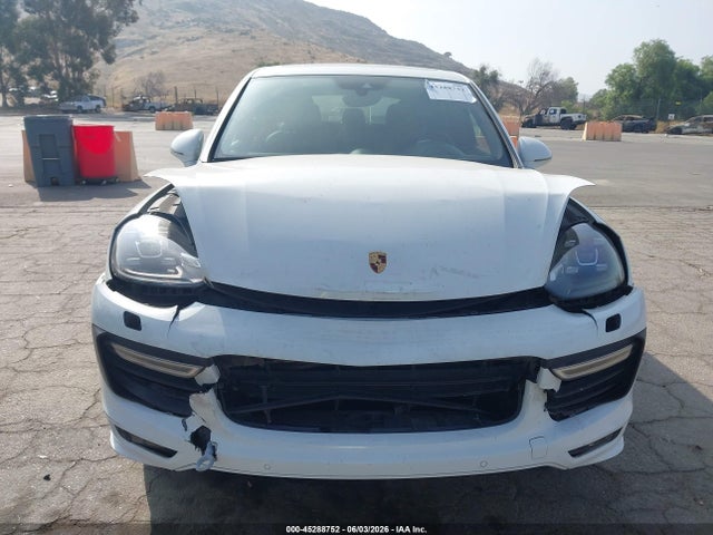 Porsche Cayenne Gts