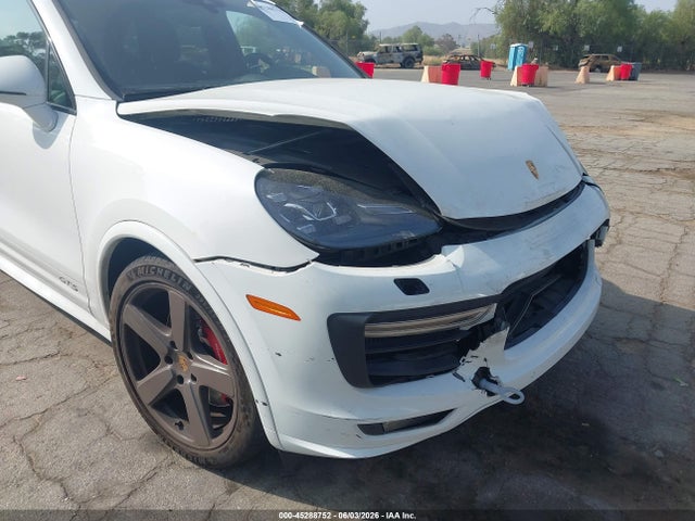 Porsche Cayenne Gts