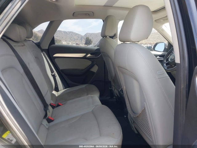 Audi Q3 2.0t Premium Plus