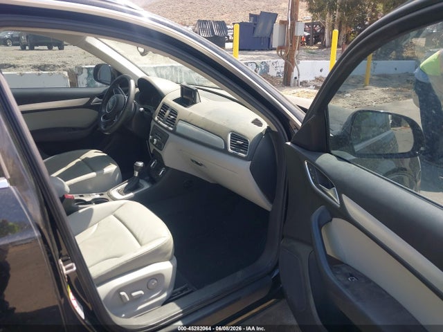 Audi Q3 2.0t Premium Plus