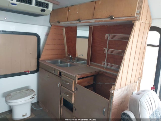 Ford E-450