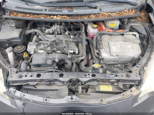 Toyota Prius c Three