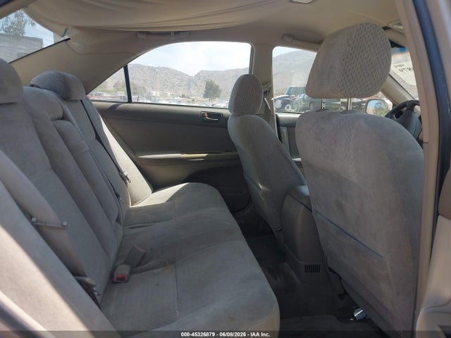 Toyota Camry Le