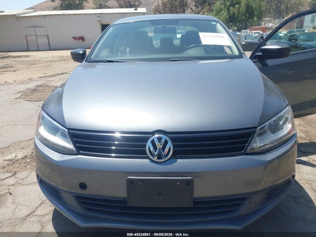 Volkswagen Jetta 2.0l S